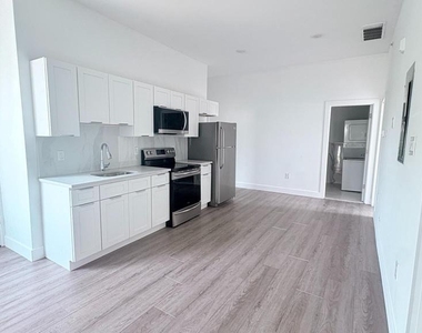 5164 Ridge Avenue - Photo Thumbnail 26