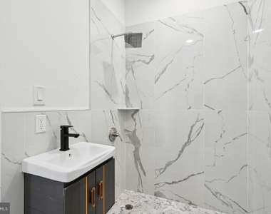 5164 Ridge Avenue - Photo Thumbnail 7