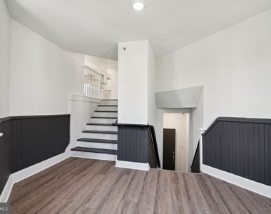 5164 Ridge Avenue - Photo Thumbnail 18
