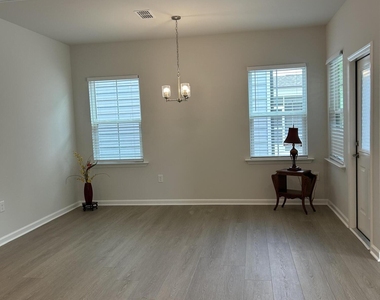 781 Denburn Place - Photo Thumbnail 5