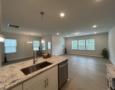 781 Denburn Place - Photo Thumbnail 4