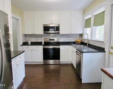 209 Carbonton Road - Photo Thumbnail 4