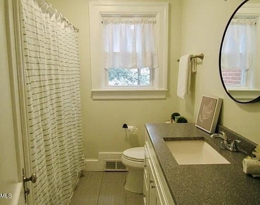 209 Carbonton Road - Photo Thumbnail 9
