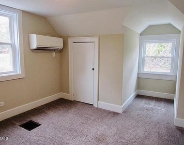 209 Carbonton Road - Photo Thumbnail 14