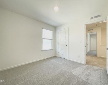 1128 Goldenshrub Street - Photo Thumbnail 14