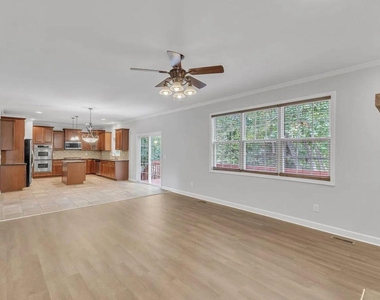 9301 Perini Court - Photo Thumbnail 16