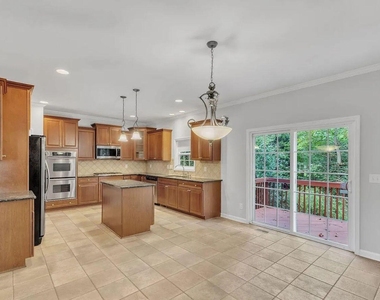 9301 Perini Court - Photo Thumbnail 14