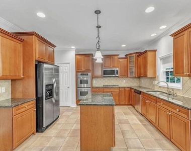 9301 Perini Court - Photo Thumbnail 15