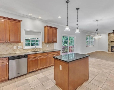 9301 Perini Court - Photo Thumbnail 13