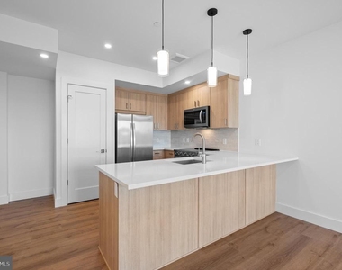 650 Montgomery Avenue - Photo Thumbnail 1