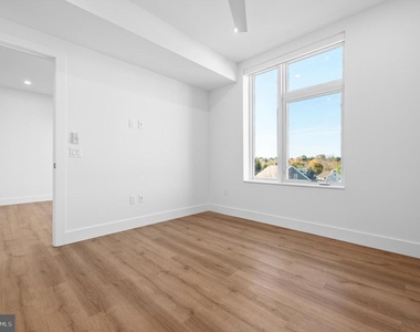 650 Montgomery Avenue - Photo Thumbnail 12