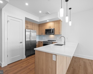 650 Montgomery Avenue - Photo Thumbnail 5