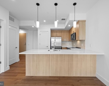 650 Montgomery Avenue - Photo Thumbnail 16