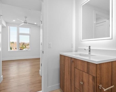 650 Montgomery Avenue - Photo Thumbnail 15