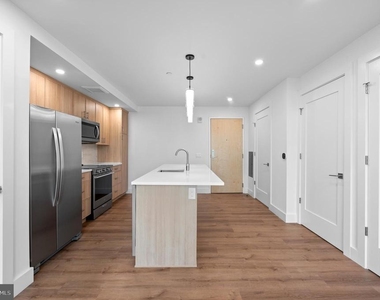 650 Montgomery Avenue - Photo Thumbnail 13