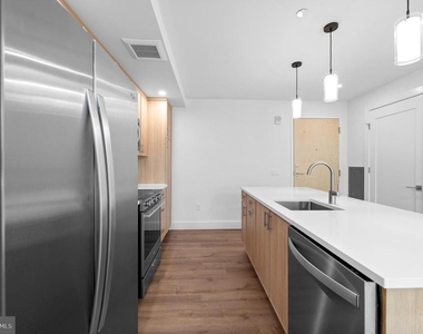 650 Montgomery Avenue - Photo Thumbnail 12