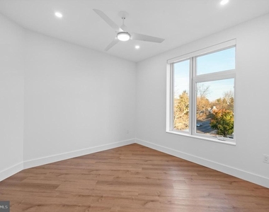 650 Montgomery Avenue - Photo Thumbnail 12
