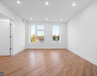650 Montgomery Avenue - Photo Thumbnail 6
