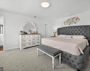 310 Creekside Drive - Photo Thumbnail 20