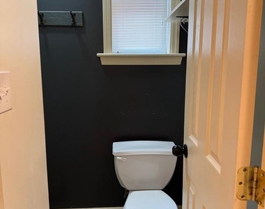 234 S Ann Street - Photo Thumbnail 11