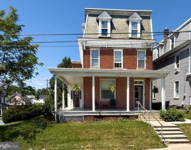 2838 Booser Avenue - Photo Thumbnail 4