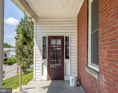 2838 Booser Avenue - Photo Thumbnail 6