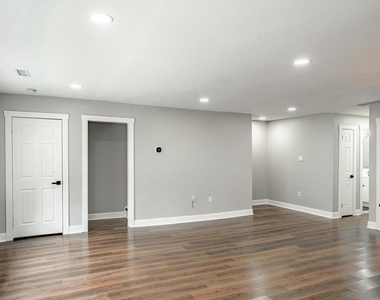 239 Smallwood Court - Photo Thumbnail 5