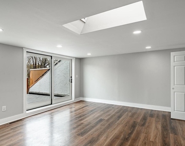 239 Smallwood Court - Photo Thumbnail 14