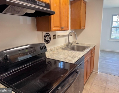 632 Palmer Lane - Photo Thumbnail 3