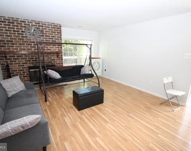 614 Palmer Lane - Photo Thumbnail 9