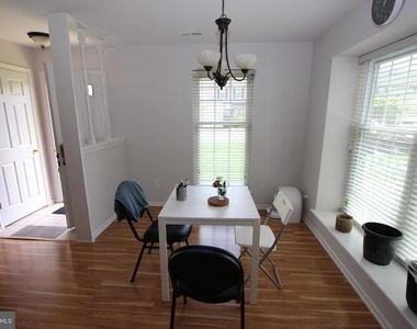 614 Palmer Lane - Photo Thumbnail 5