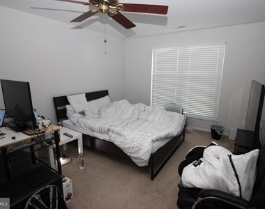 614 Palmer Lane - Photo Thumbnail 7