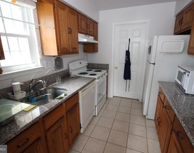 614 Palmer Lane - Photo Thumbnail 12
