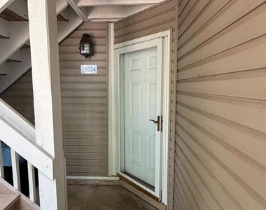16024 Beacon Hill Drive - Photo Thumbnail 1