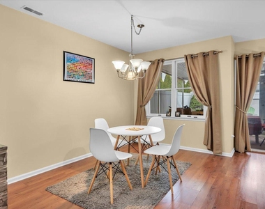211 Harbourtown Boulevard - Photo Thumbnail 8