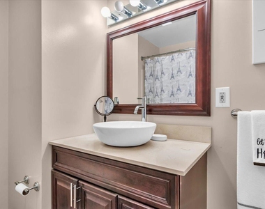 211 Harbourtown Boulevard - Photo Thumbnail 19