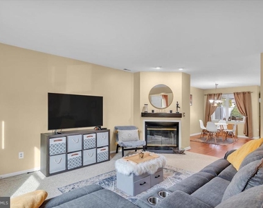 211 Harbourtown Boulevard - Photo Thumbnail 5