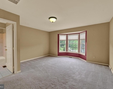 19 Meadowlark Drive - Photo Thumbnail 47