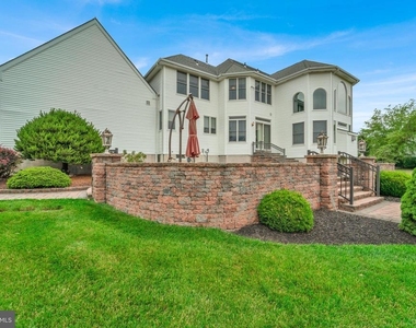 19 Meadowlark Drive - Photo Thumbnail 61