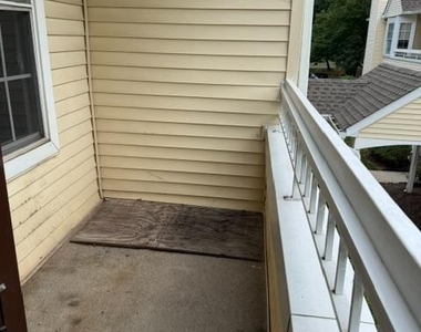 212 Mill Run West - Photo Thumbnail 8