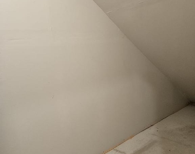 12 Eleanor Lane - Photo Thumbnail 14
