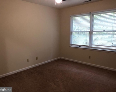 21113 Arbor Court - Photo Thumbnail 7