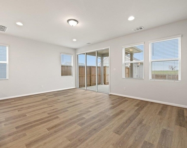 303 Elm Branch Trl - Photo Thumbnail 12