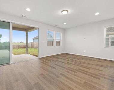 303 Elm Branch Trl - Photo Thumbnail 10