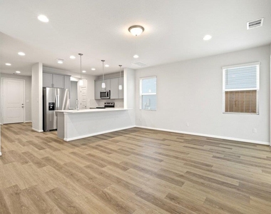 303 Elm Branch Trl - Photo Thumbnail 4