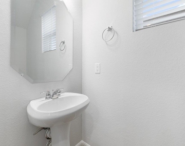 303 Elm Branch Trl - Photo Thumbnail 19