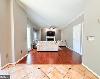 11610 Seneca Forest Circle - Photo Thumbnail 18