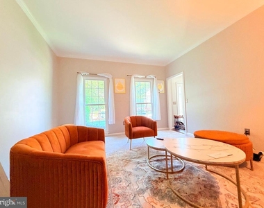 11610 Seneca Forest Circle - Photo Thumbnail 5