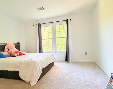 11610 Seneca Forest Circle - Photo Thumbnail 40