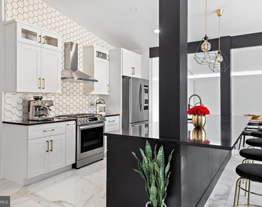608 Winona Court - Photo Thumbnail 10